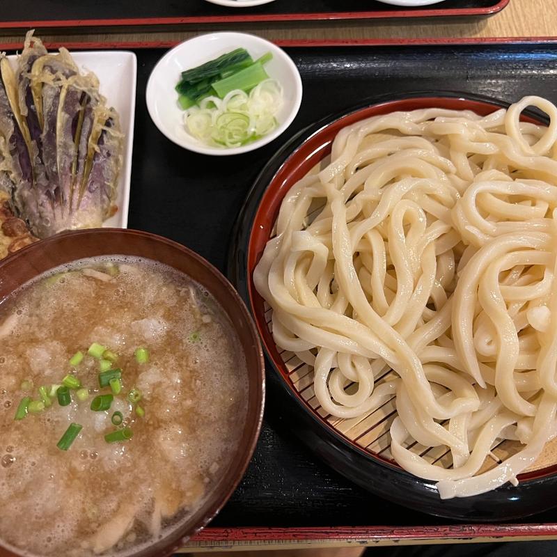 (武蔵野うどん たまや)