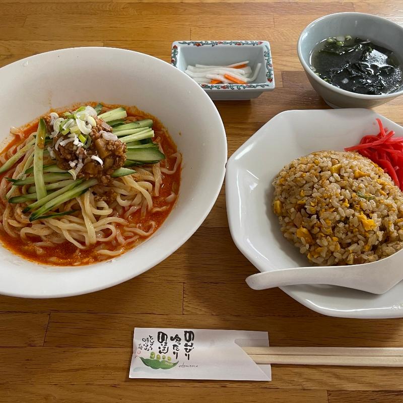 冷やし坦々麺と半チャーハン(集いドライブイン)