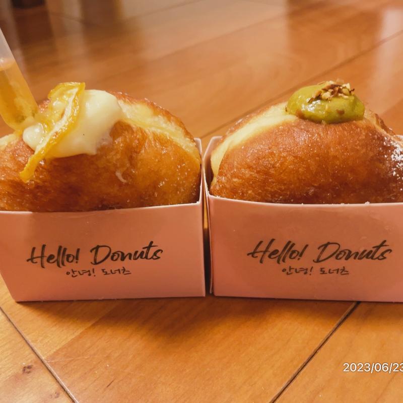 ピスタチオ&レモンクリーム(HELLO! DONUTS ハロー！ドーナツ)