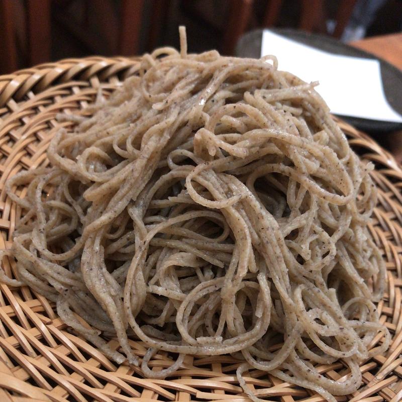 粗挽きせいろ(手打ちそば 日曜庵)