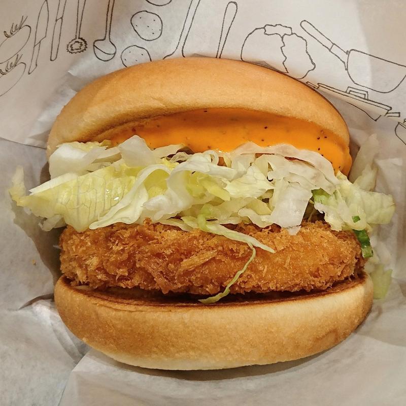 エビマヨソースの海老カツバーガー(モスバーガーモザイクモール港北店１階)