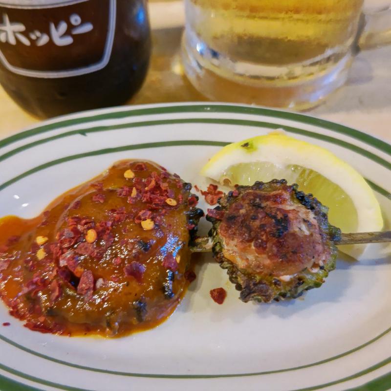 ゴーヤの肉詰め串(チャコールスタンド野毛)