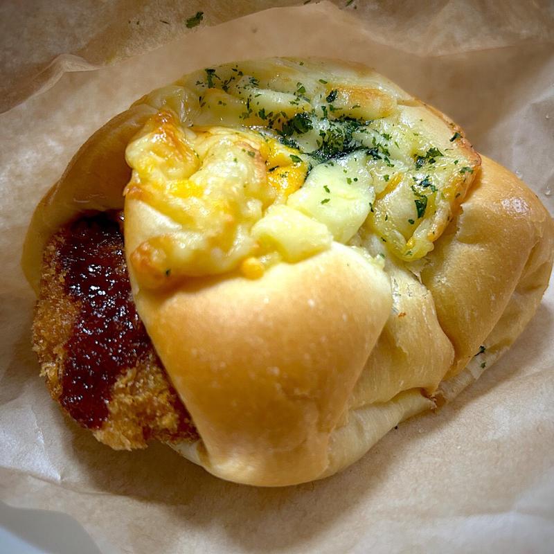 黒毛和牛のコロッケパン(モナモナ 河原町店 （MonaMona）)