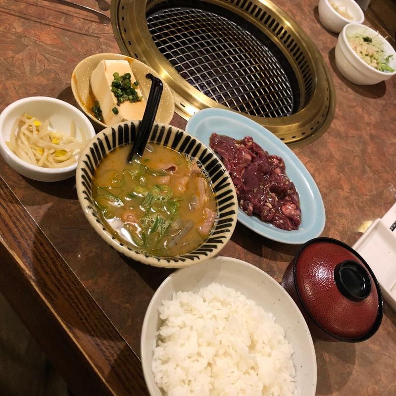 牛サガリともつ煮ランチ(焼肉菜包 朴然 福住店 （ヤキニクサイホウ ボクゼン）)
