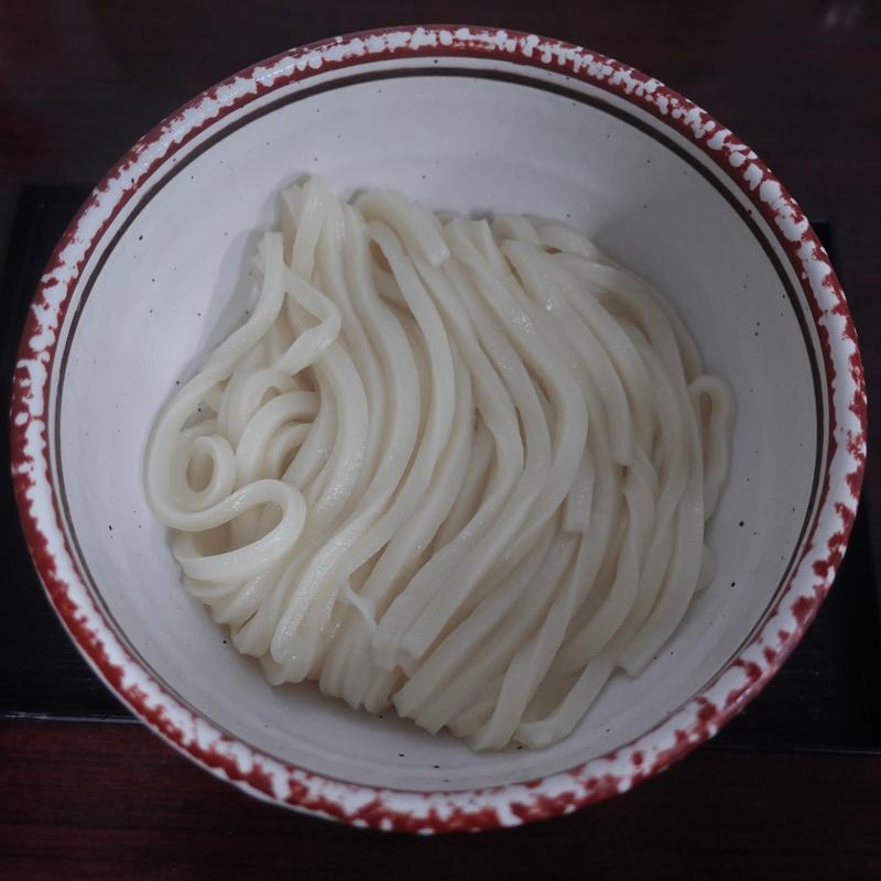 温かいおうどん(日の出製麺所)