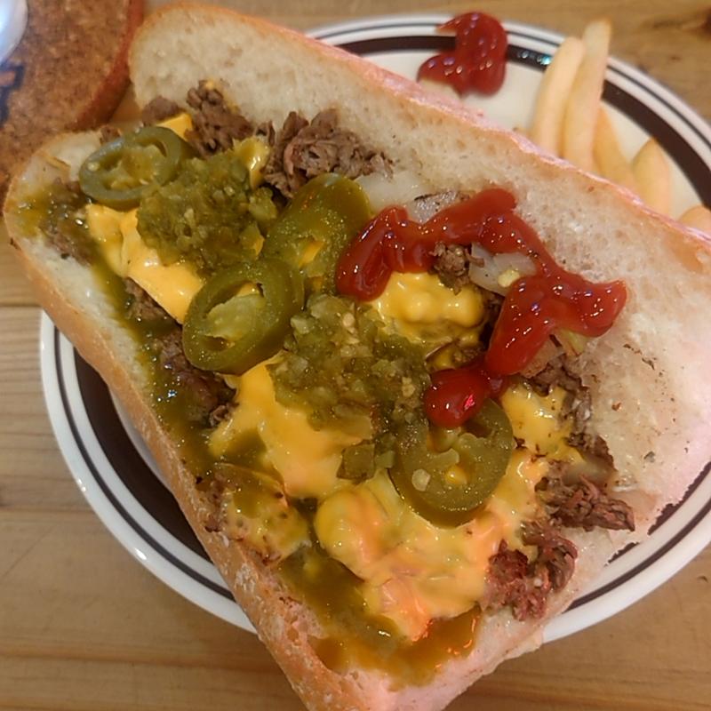 フィリーハラペーニョチーズステーキサンド(フーディカルヒーローズ)