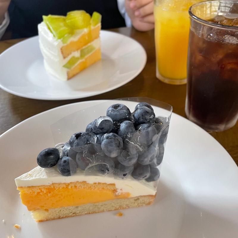 (多根果実店 （たねかじつてん）)