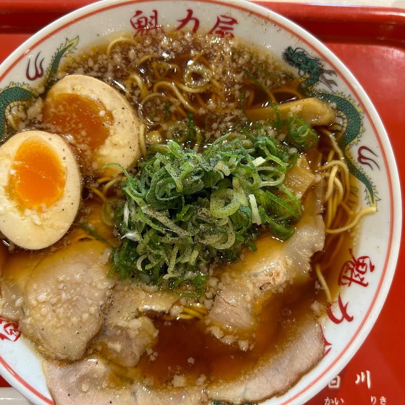 醤油味玉ラーメン(魁力屋 イオンモール沖縄ライカム店 )