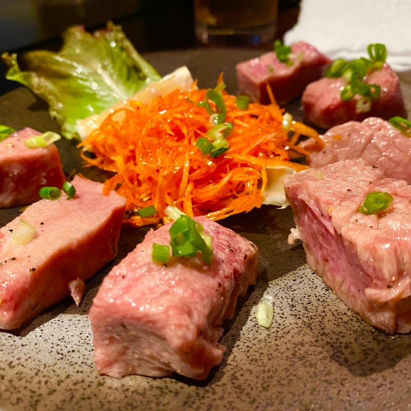 (炭火焼肉 炙や)