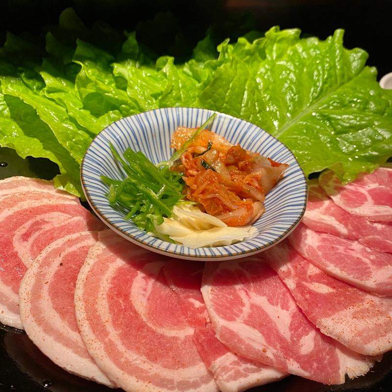 (炭火焼肉 炙や)