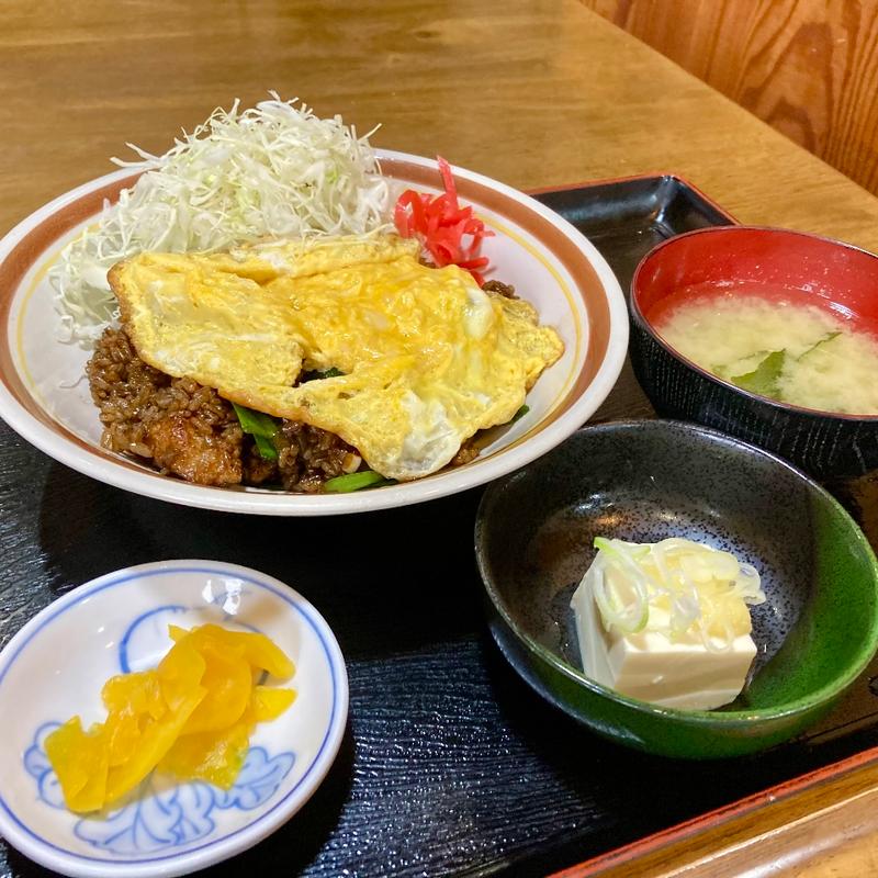 黒チャーハン　(うえ乃家 )