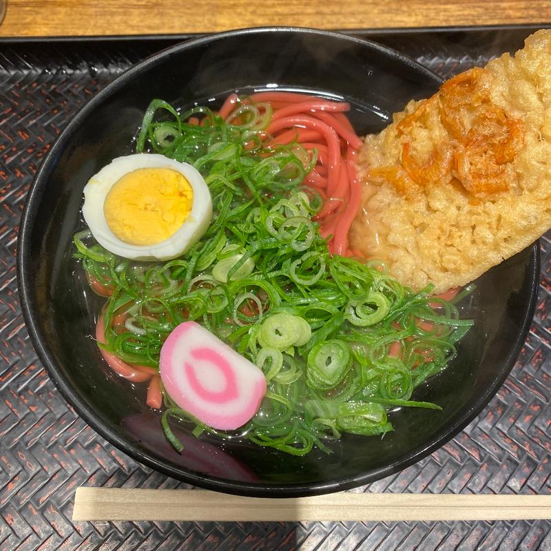 頑張れカープ!赤うどん(驛麺家)