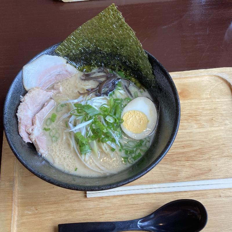 特製豚骨ラーメン(麺楽)