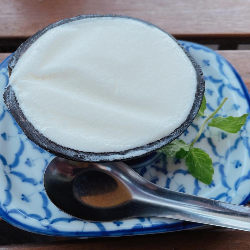 ココナッツアイス(エスニックカフェ クローバー)