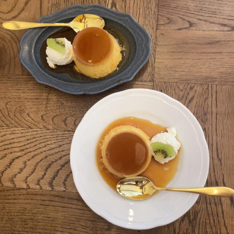 揺れるプリン(panpakapan)