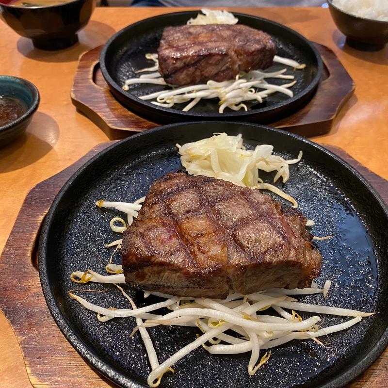 (炭火焼ステーキ 黒牛)