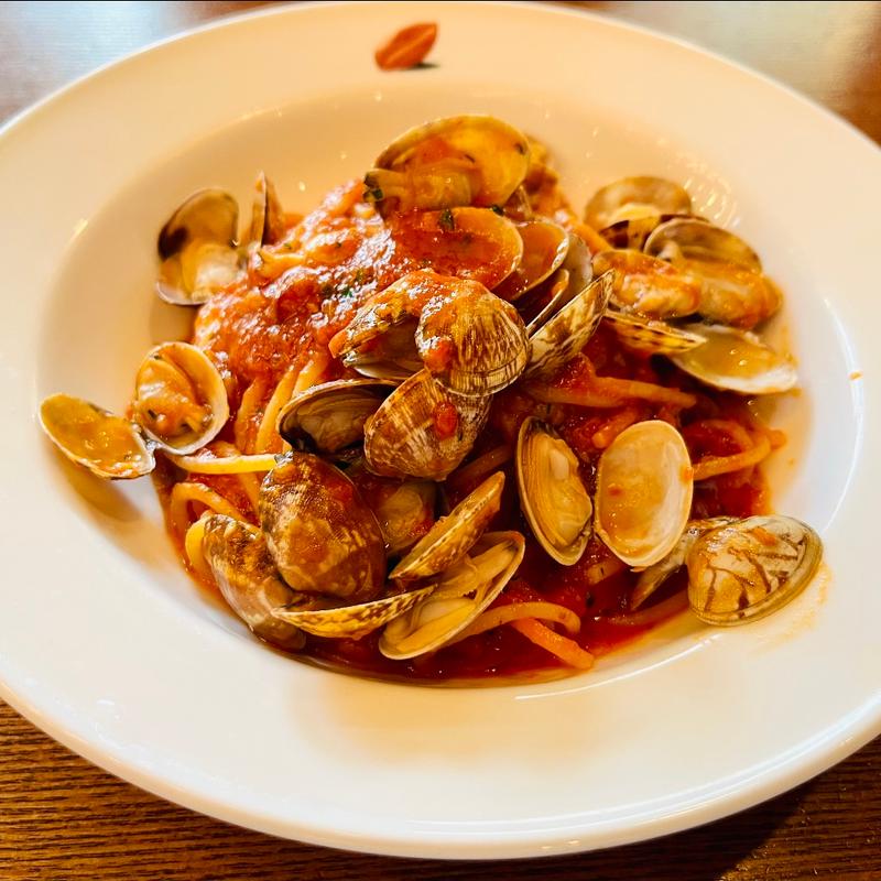 活アサリのトマトソース(イルピノーロレヴィータ)