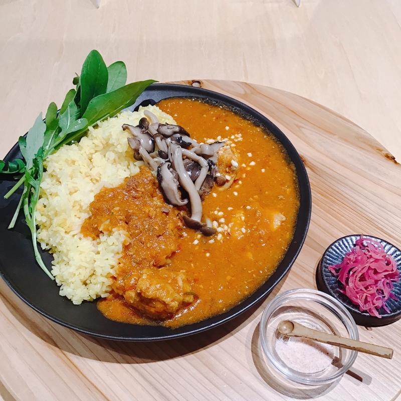 森のスパイスチキンカレー(FOREST GREEN PASTA&BAKE)