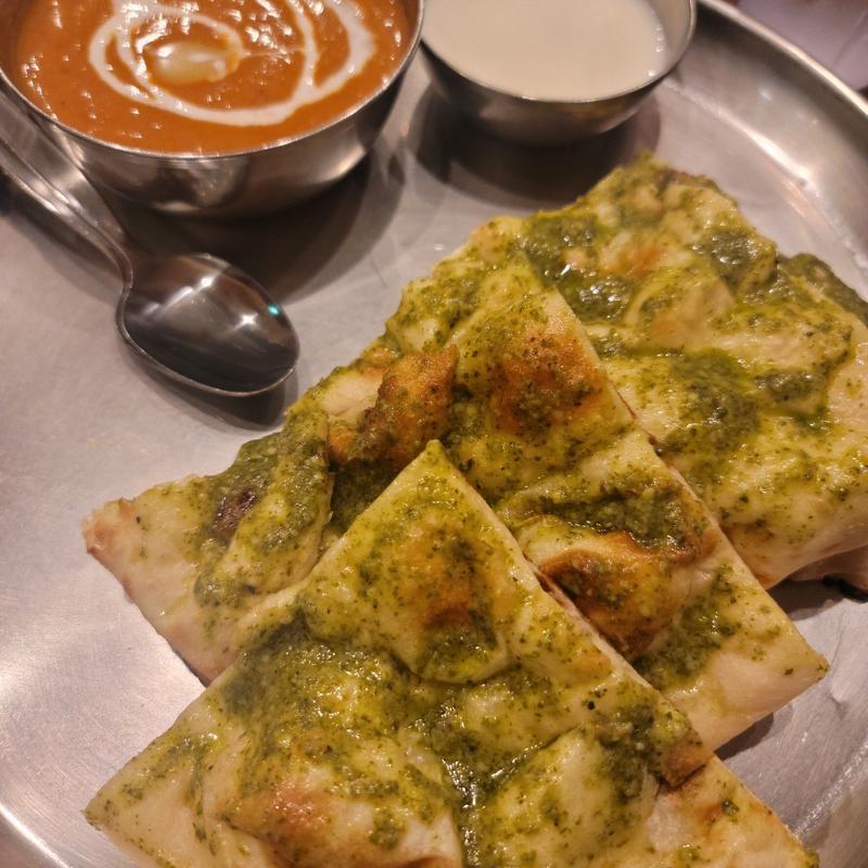 カレー定食+バジルナン(ターリー屋)