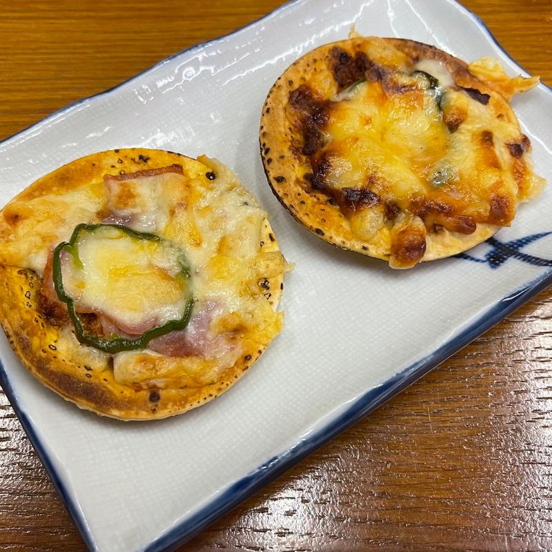 稲ピザ(もつ焼き稲垣)