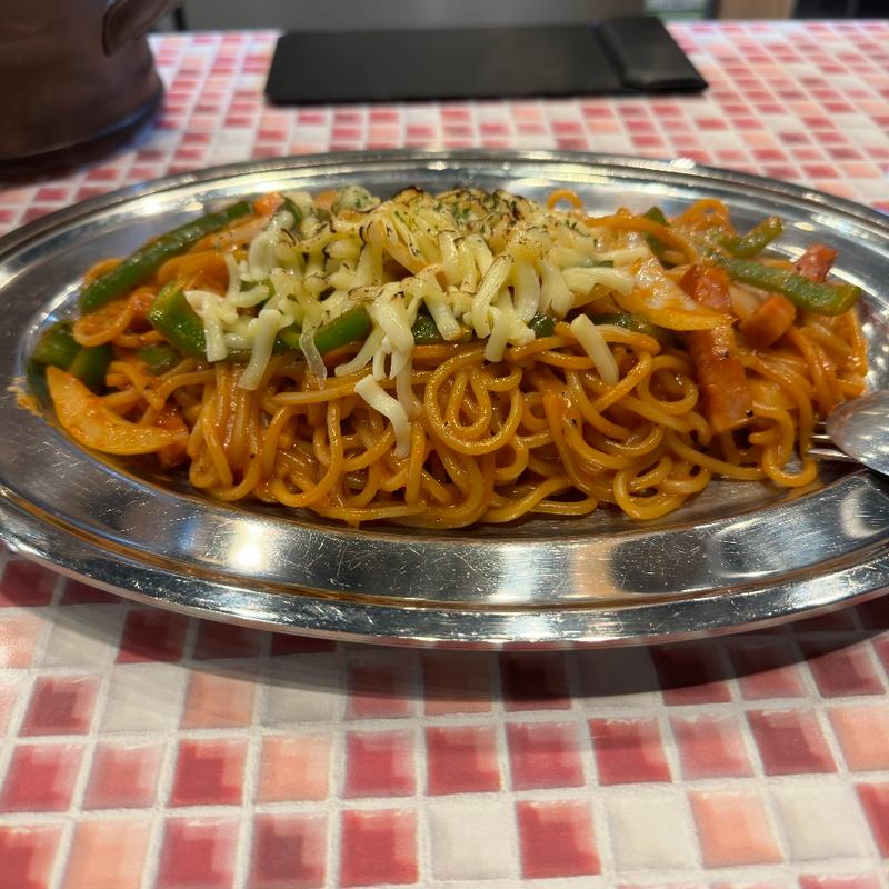 炙りチーズナポリタン(ナポリタンTOMATO)