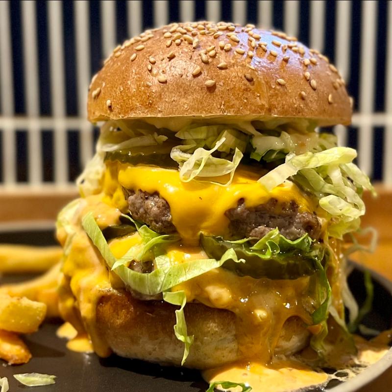 ファグリーバーガー(マルハチバーガースタンド)