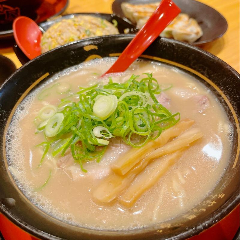 うま屋セット(豚旨うま屋ラーメン 名東本通店)