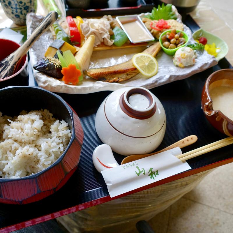 大和定食(とろろめし山和)