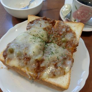 カレーチーズトースト(カフェ・キャピタル 東武池袋店)