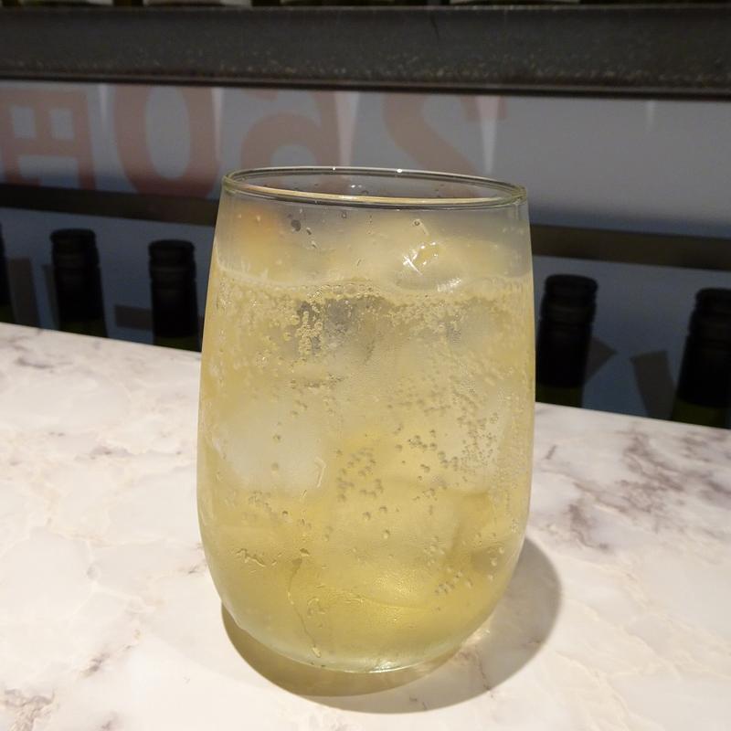 仏男のりんごハイボール(大衆酒場 フレンチマン なんばウォーク店)