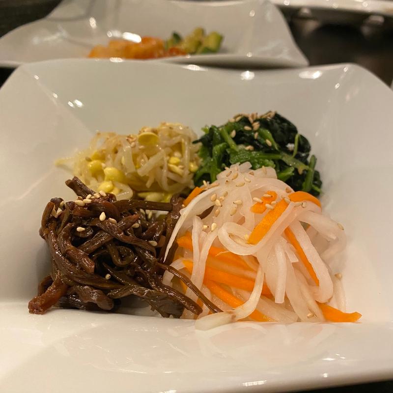 ナムル盛り合わせ(千種焼肉 飛騨牛の奴隷)