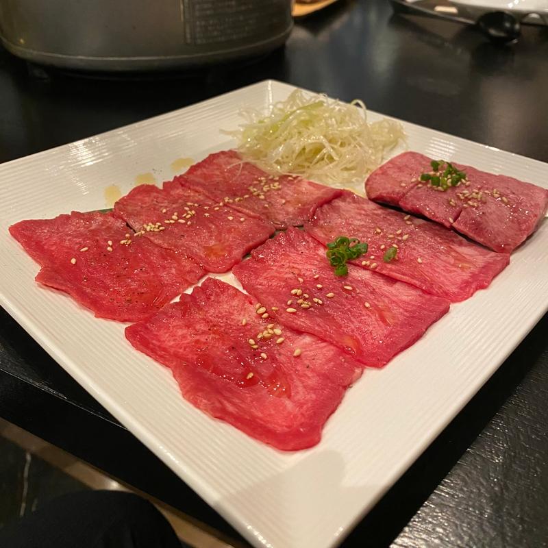 牛タン盛り合わせ(千種焼肉 飛騨牛の奴隷)