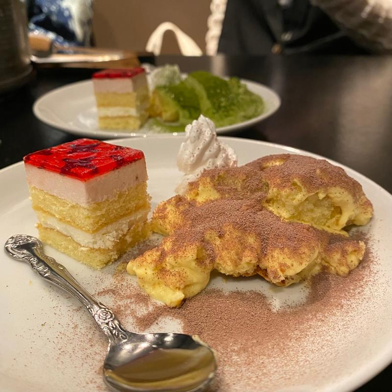 ティラミス(千種焼肉 飛騨牛の奴隷)