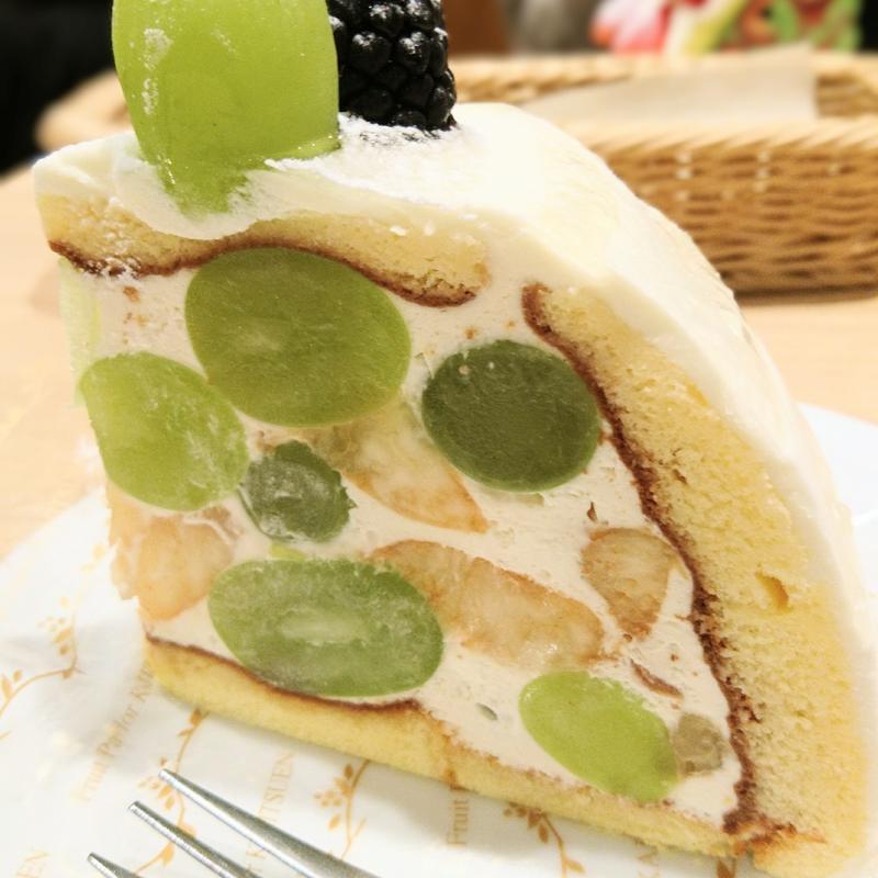 シャインマスカットズコット(果実園リーベル 渋谷ヒカリエ店)