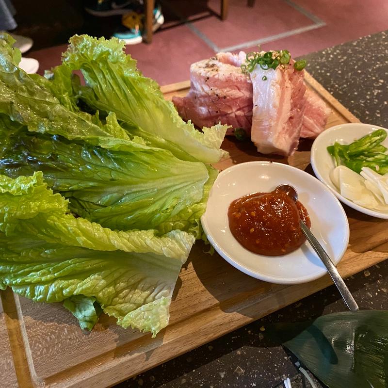 厚2cmサムギョプサル(焼肉の三是 新宿店)