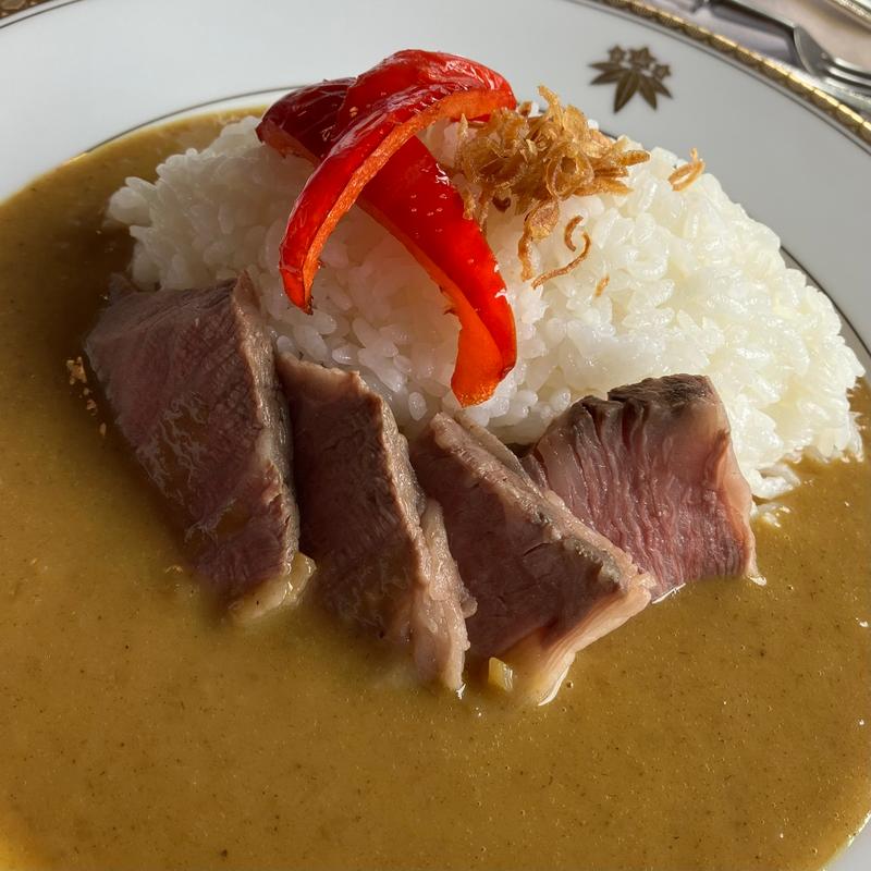百年ライスカレーランチ(日光金谷ホテル メインダイニングルーム)