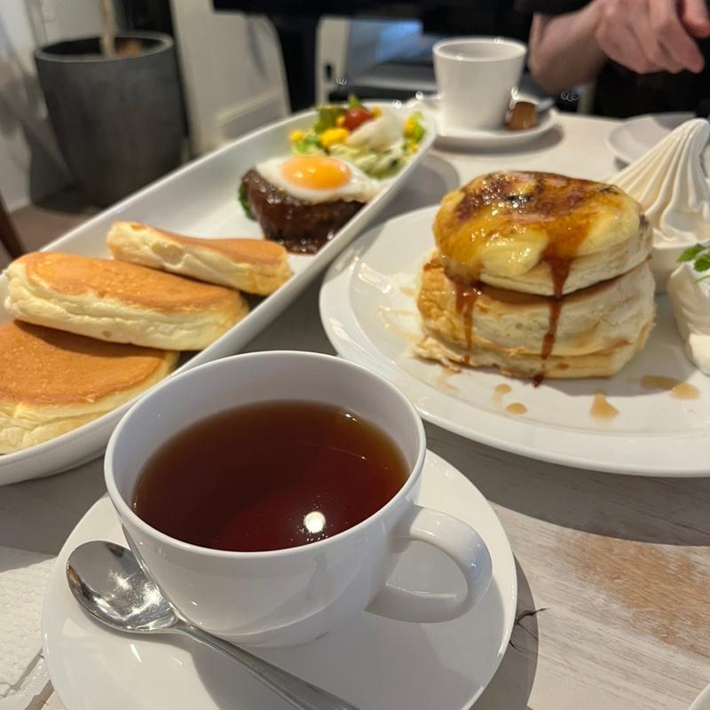 カスタードブリュレ(カフェ　ド　ヴォアラ （Cafe de Voila【旧店名】ヴォアラカフェ）)