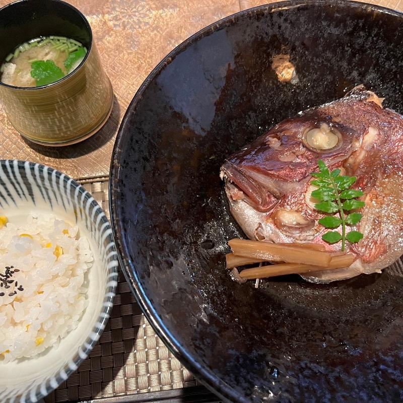 鯛の兜煮(日本料理　雅 （MIYABI）)