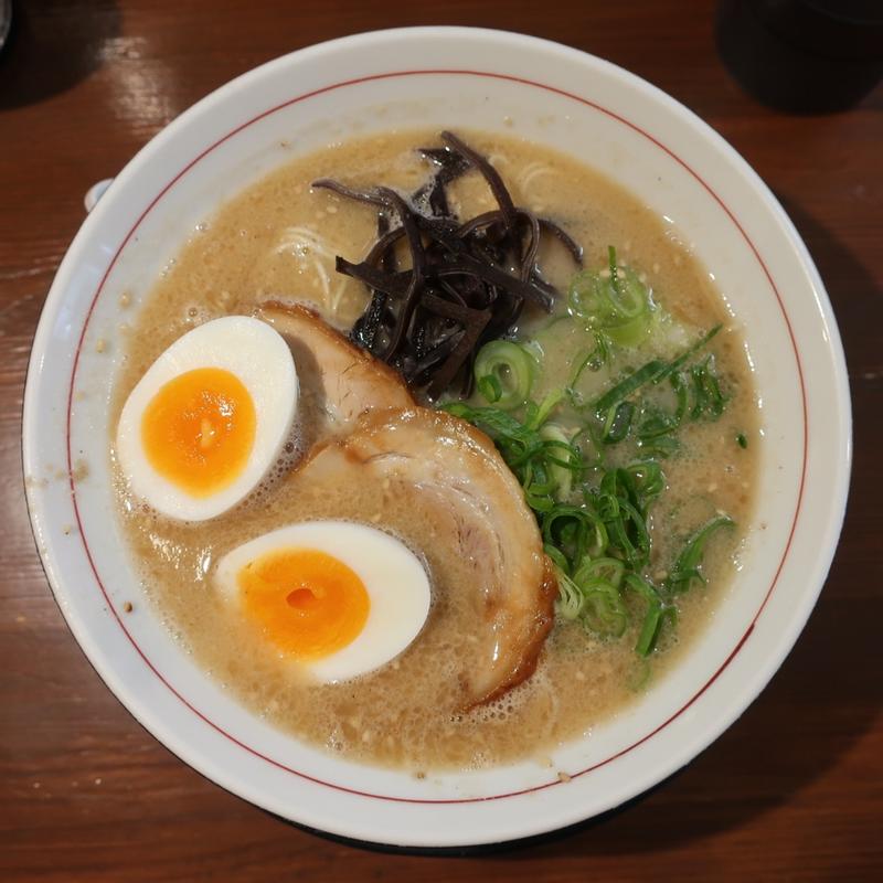 淡麗とんこつ(醤油)(ドン．チードル )