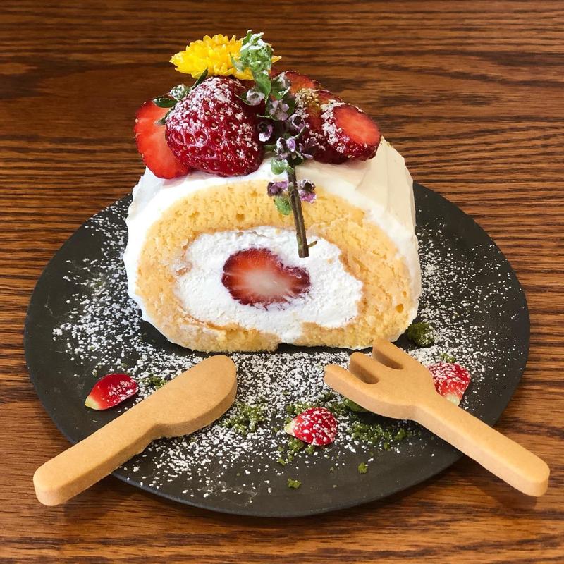 古都華入りロールケーキ(菓子35山)