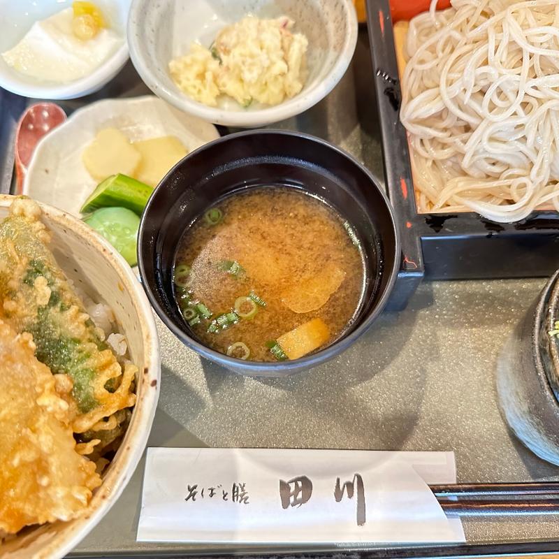 キスと野菜の天丼とそばのセット(そばと膳 田川)