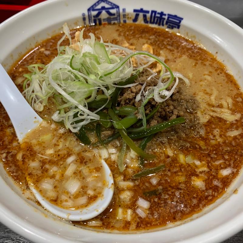 担々麺（大盛り）(中華そば担々麺 六味亭)