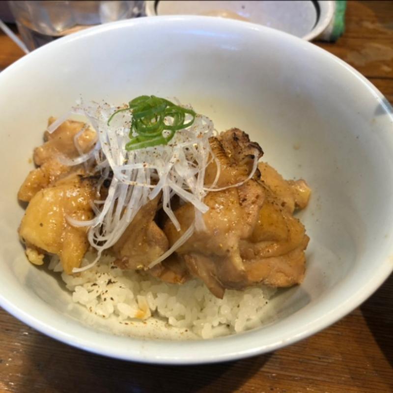 地鶏炙り飯(ラーメン屋 トイ・ボックス)