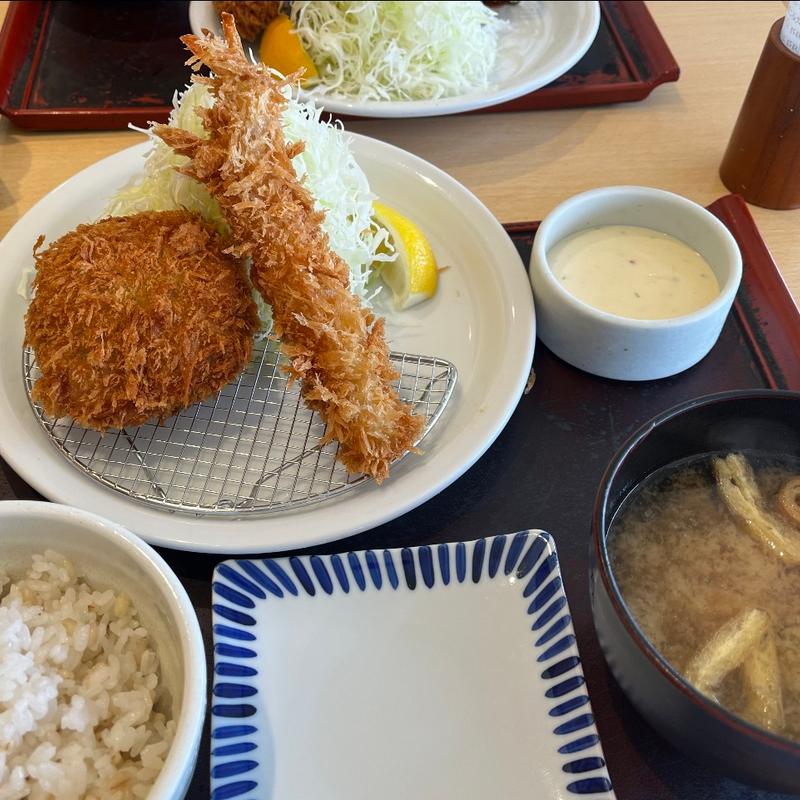 メンチカツ　エビフライ定食(まる兵衛 泉店 )