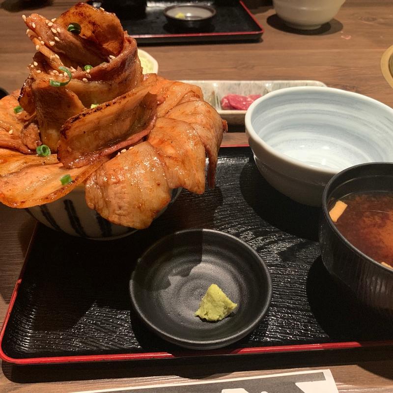  豚野郎丼 豚の蒲焼(黒家 多治見本店 （クロヤ）)