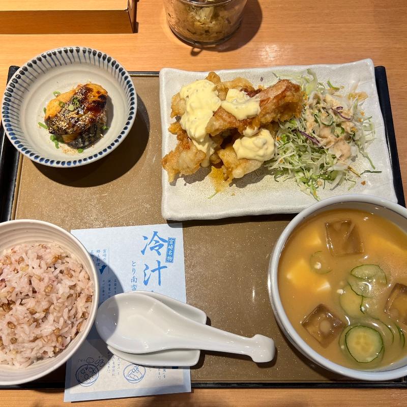 宮崎冷汁ととり南蛮の定食(やよい軒 渋谷新南口店)