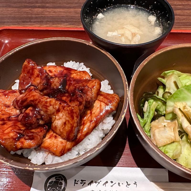 ミニ豚丼(ドライブインいとう 新千歳空港店)