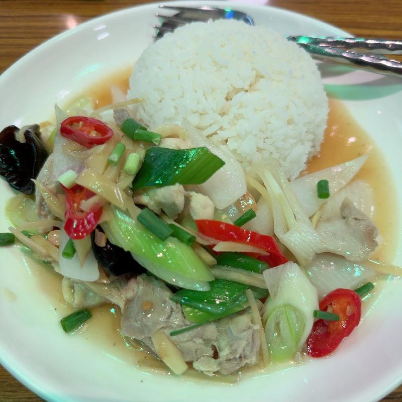 ガイパッキンオンラッカオ(ゲウチャイ クイーンズイースト店)