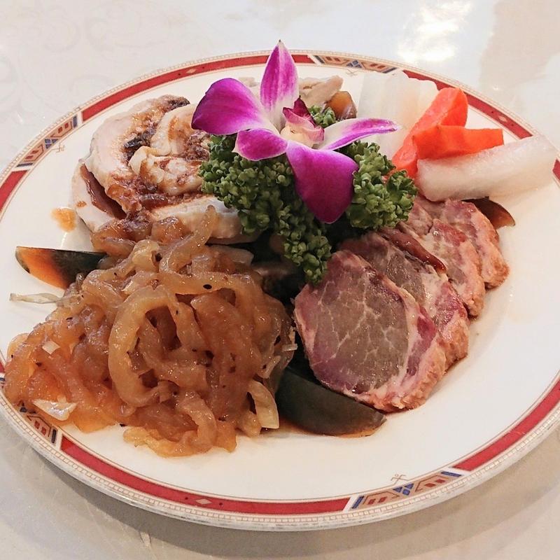 広東式豪華五種冷菜の盛合わせ(個室名物炒飯 翡翠楼(ヒスイロウ)本店 横浜中華街)