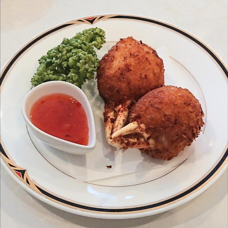 翡翠楼特製・蟹の爪揚げ(個室名物炒飯 翡翠楼(ヒスイロウ)本店 横浜中華街)